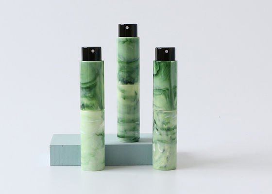 Επαναληπτικής χρήσεως μίνι σμαραγδένιο πράσινο χρώμα μπουκαλιών ψεκασμού ψεκαστήρων αρώματος ελεύθερο - δείγμα